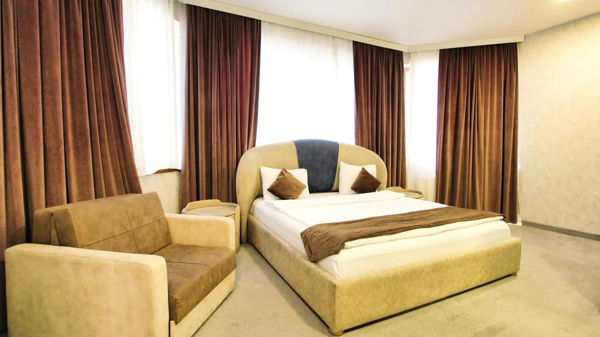 Sunday Palace Hotel Baku