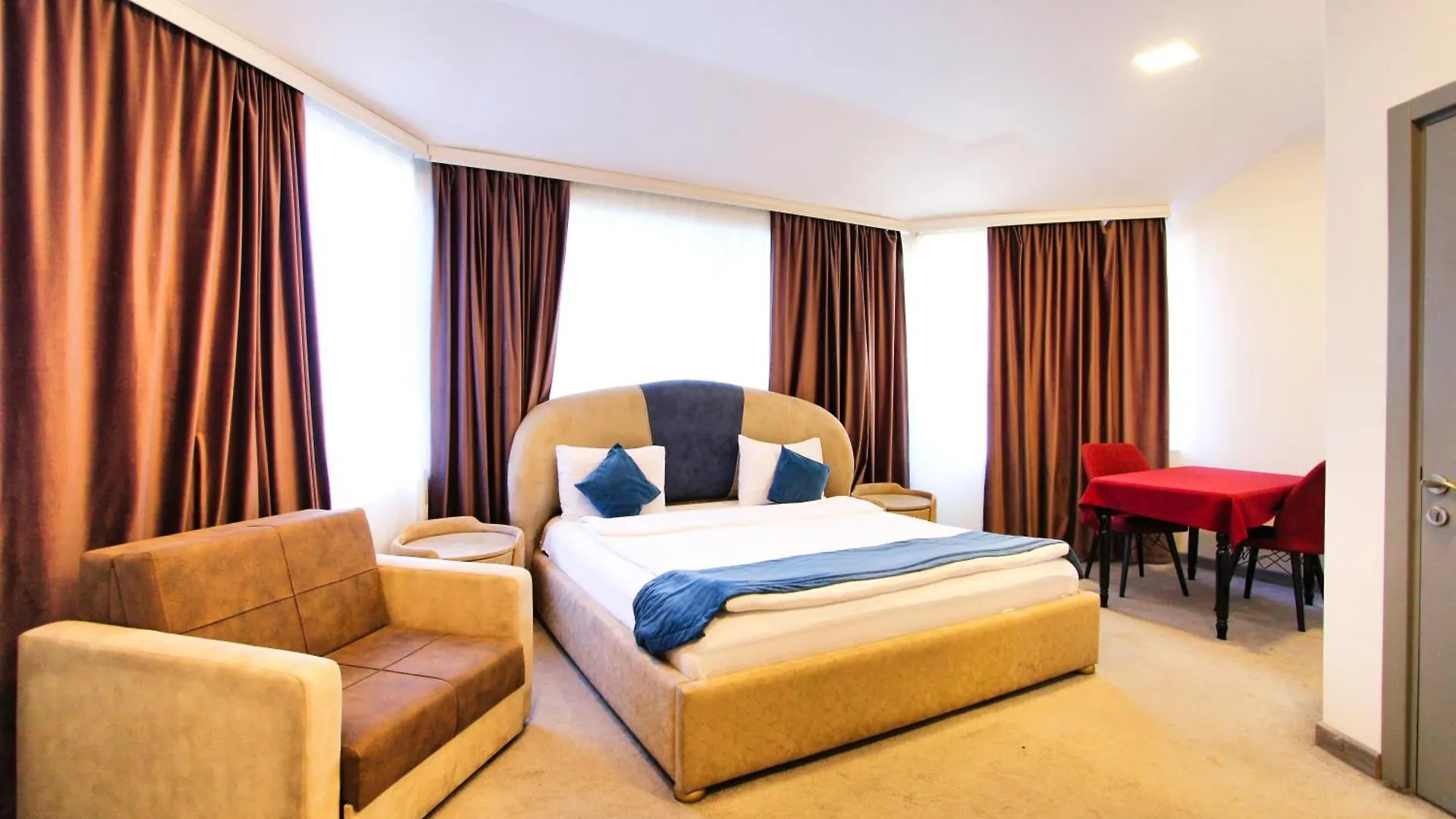Sunday Palace Hotel Baku